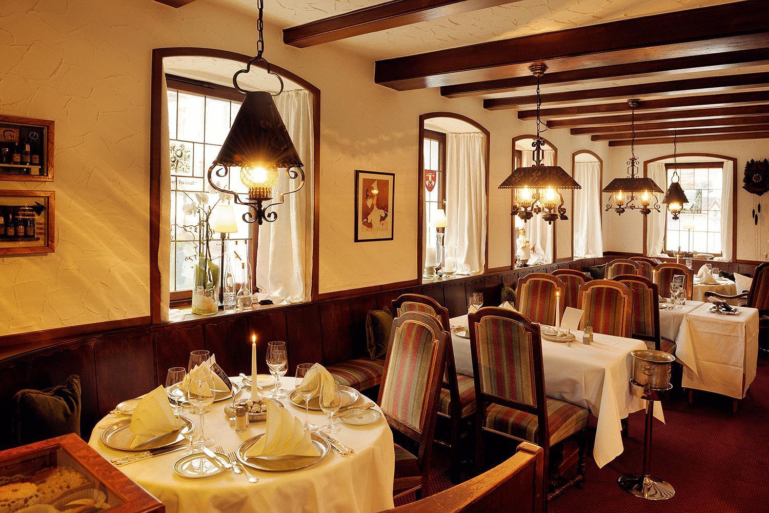 Hotel-Restaurant Arneggers Adler Tiefenbronn Exterior photo